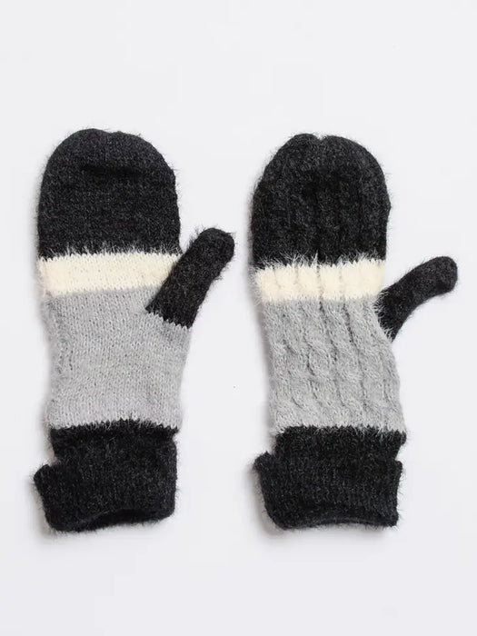 Mohair Mittens- Black/White