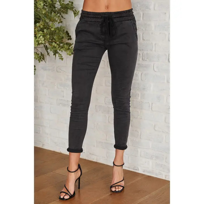 Drawstring Crinkle Joggers- Black